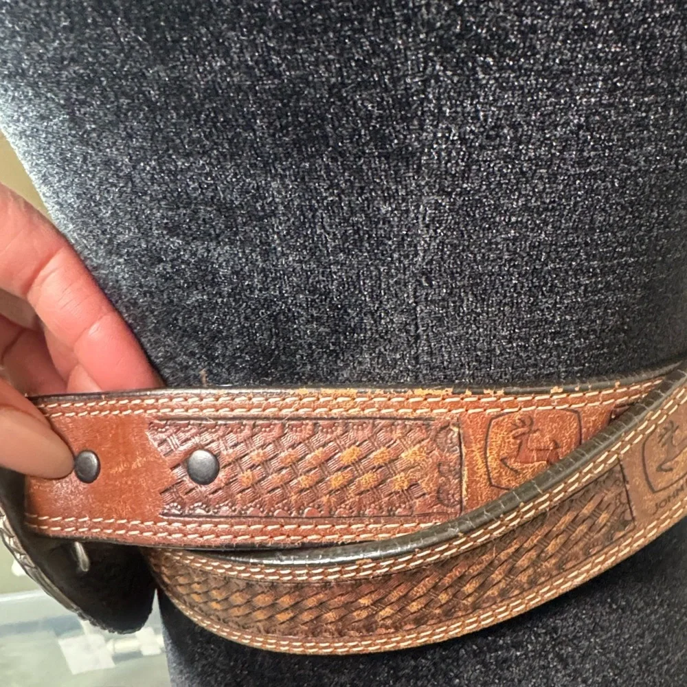 JOHN DEERE WEBSTERN  waist leather buckle belt sz 38